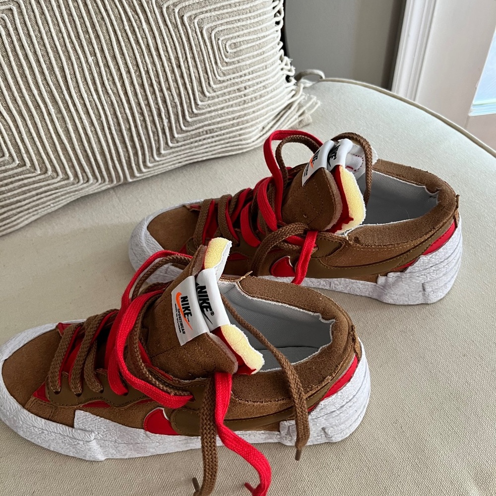 Boys Nike tan suede, leather. 6.5